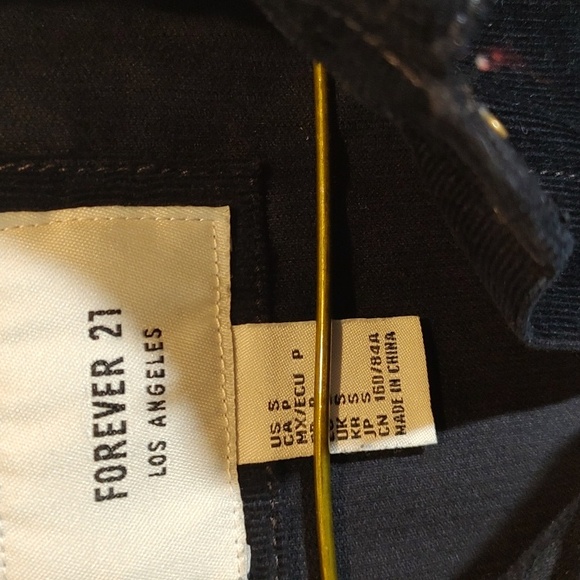 Forever 21 Women's Black Button-Up Shirt Size S - Picture 2 of 6